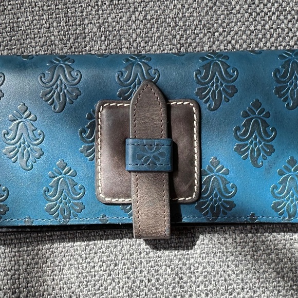 HOLII 💙 Large Genuine Leather Wallet - Twofold - Fleur de Lis 💙 - Picture 1 of 10